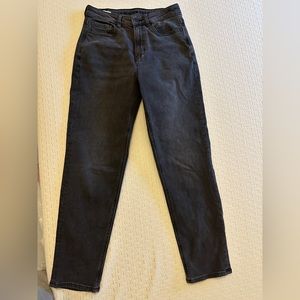 American Eagle Mom Jeans- Size 4